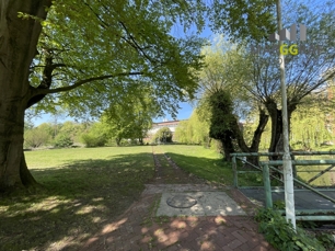 Grundstück neben Hase