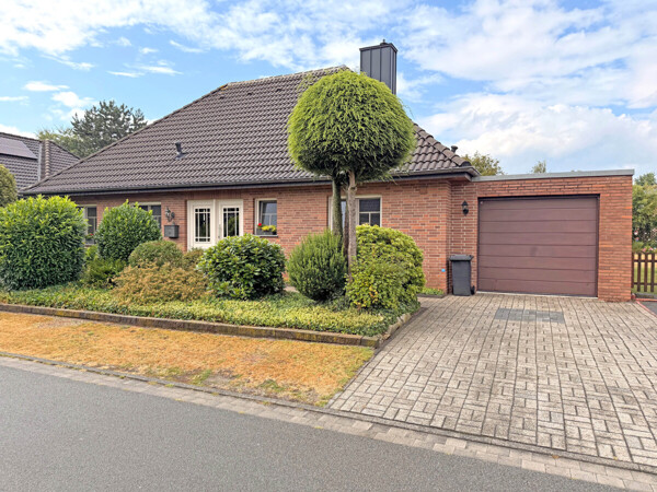 Straßenansicht
