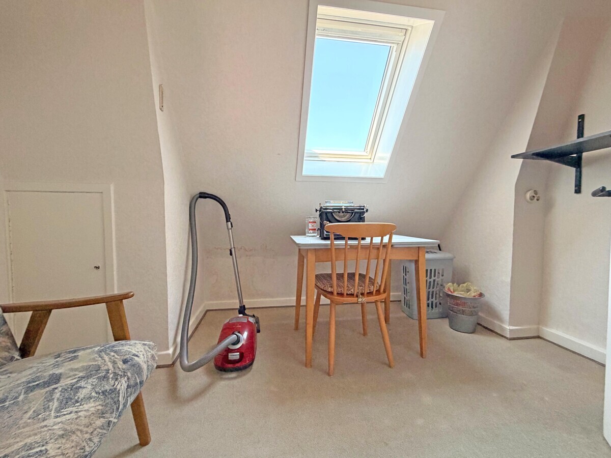 Arbeitszimmer/Abstellraum