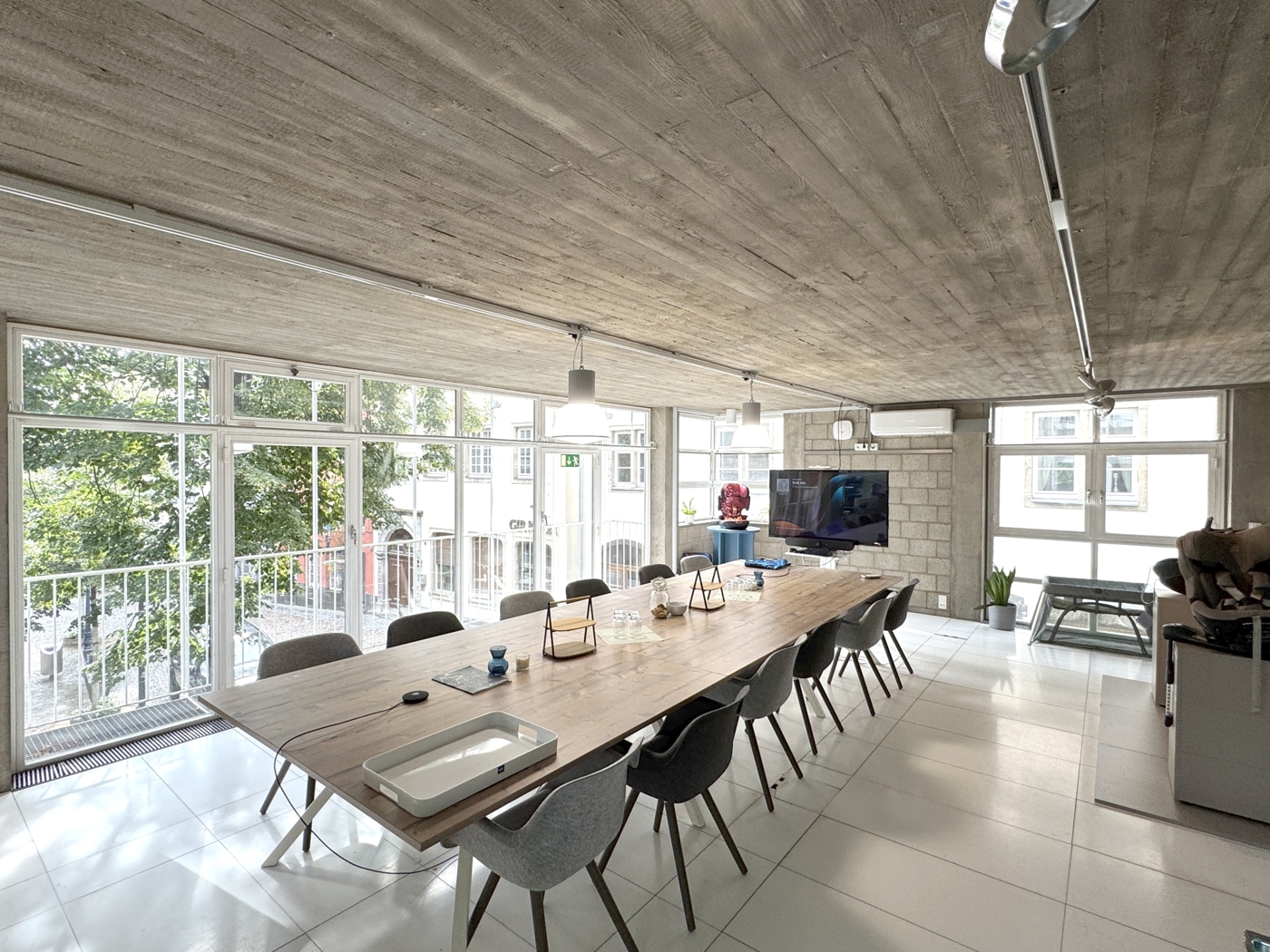 Innenansicht Besprechungsraum Köln