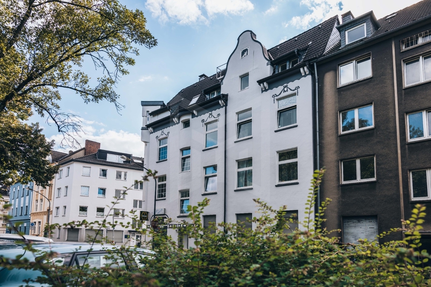 Außenansicht Wohn- und Geschäftshaus