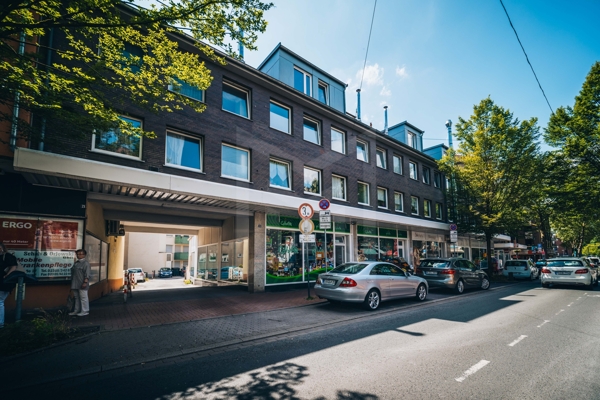 Außenansicht Wohn- und Geschäftshaus 