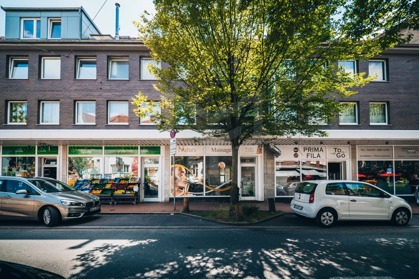 Außenansicht Wohn- und Geschäftshaus 