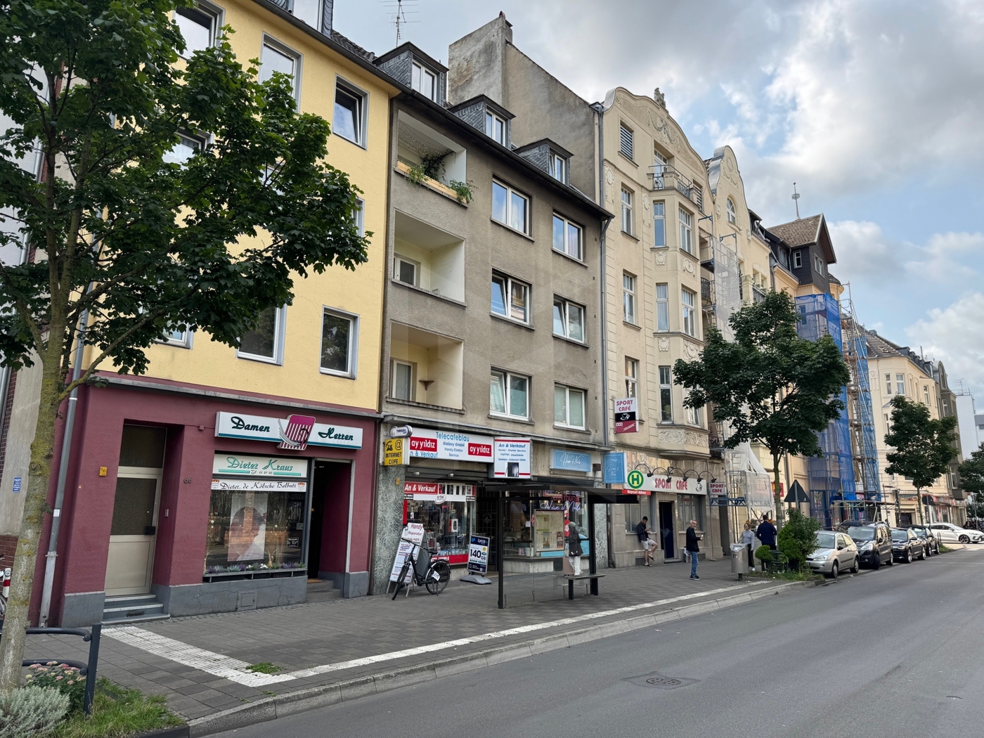 Außenansicht Wohn- und Geschäftshaus Köln