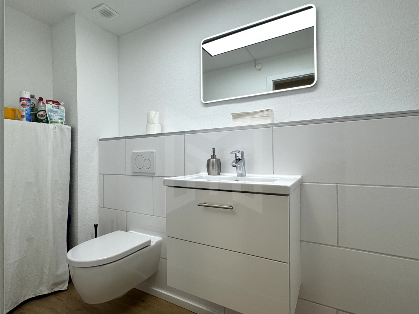 Innenansicht moderne WC-Einheit