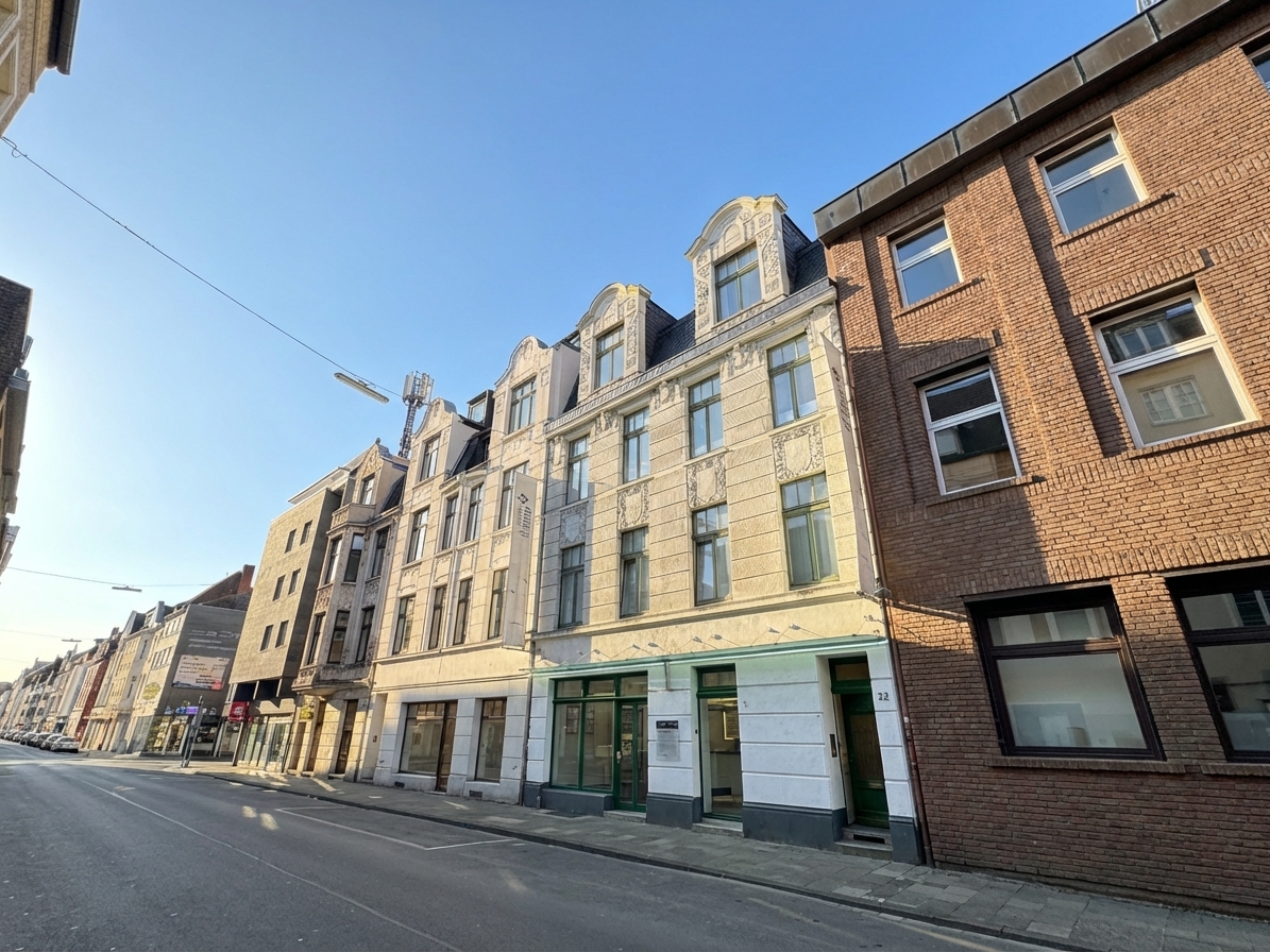 Außenansicht Wohn- und Geschäftshaus Köln