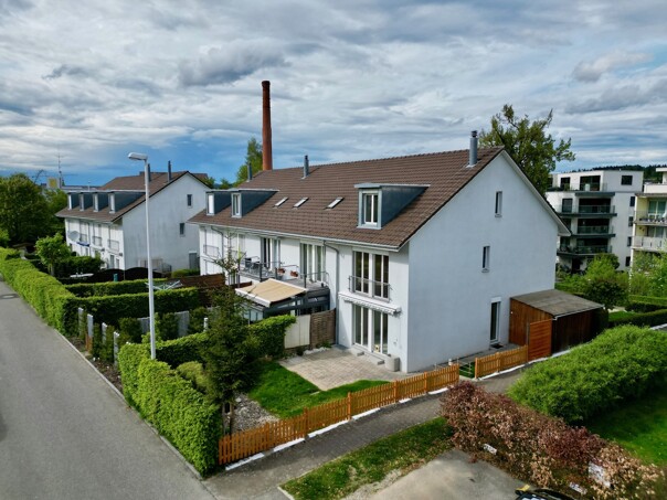 https://api.casaone.ch/marlin-immo/orig/_slash_uploads_slash_2024_slash_05_slash_944ded88-0fb3-11ef-afda-0a4bde28e6f6