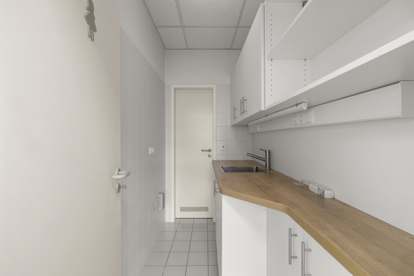 Teeküche und WC