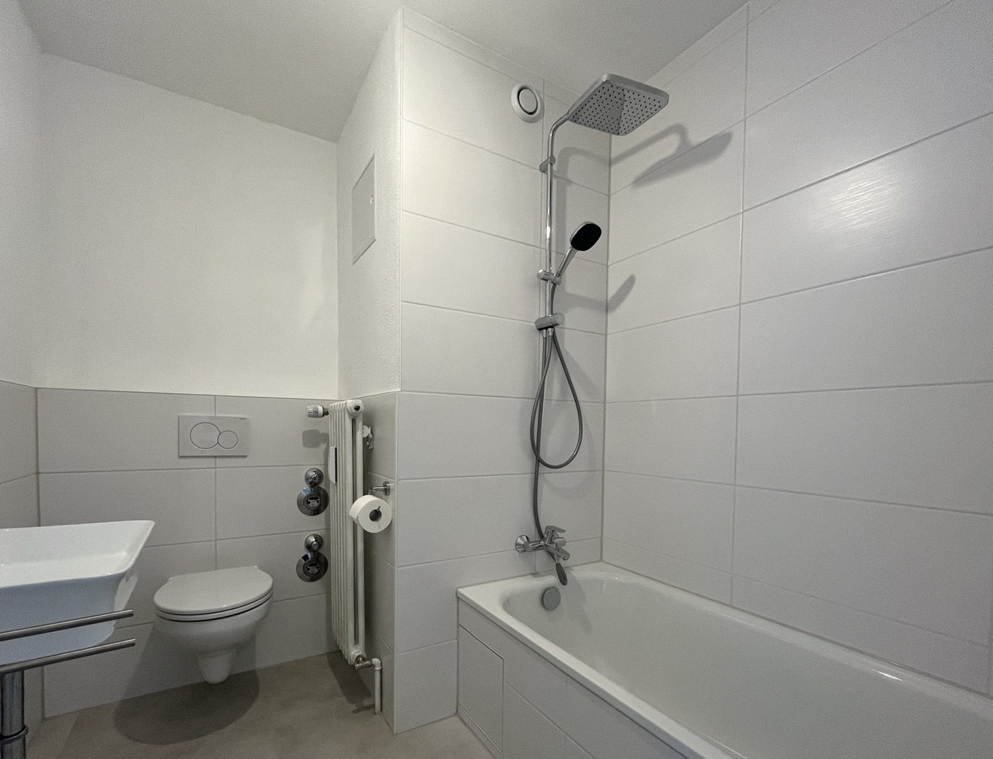 Wanne mit Regendusche