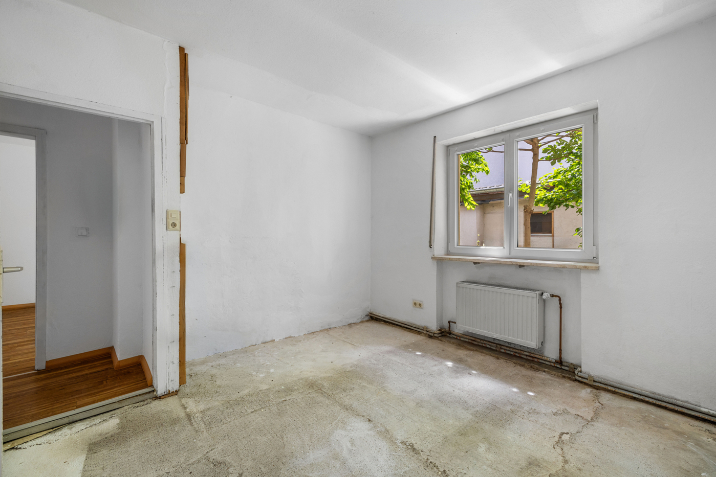 Homeoffice/ Schlafzimmer