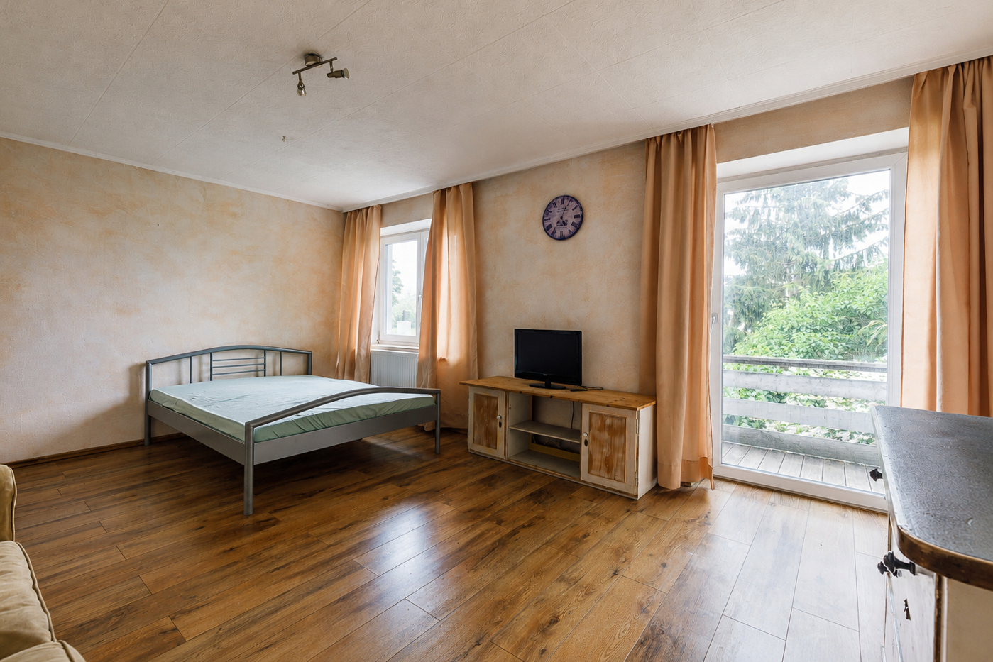Zimmer der W5 (OG)