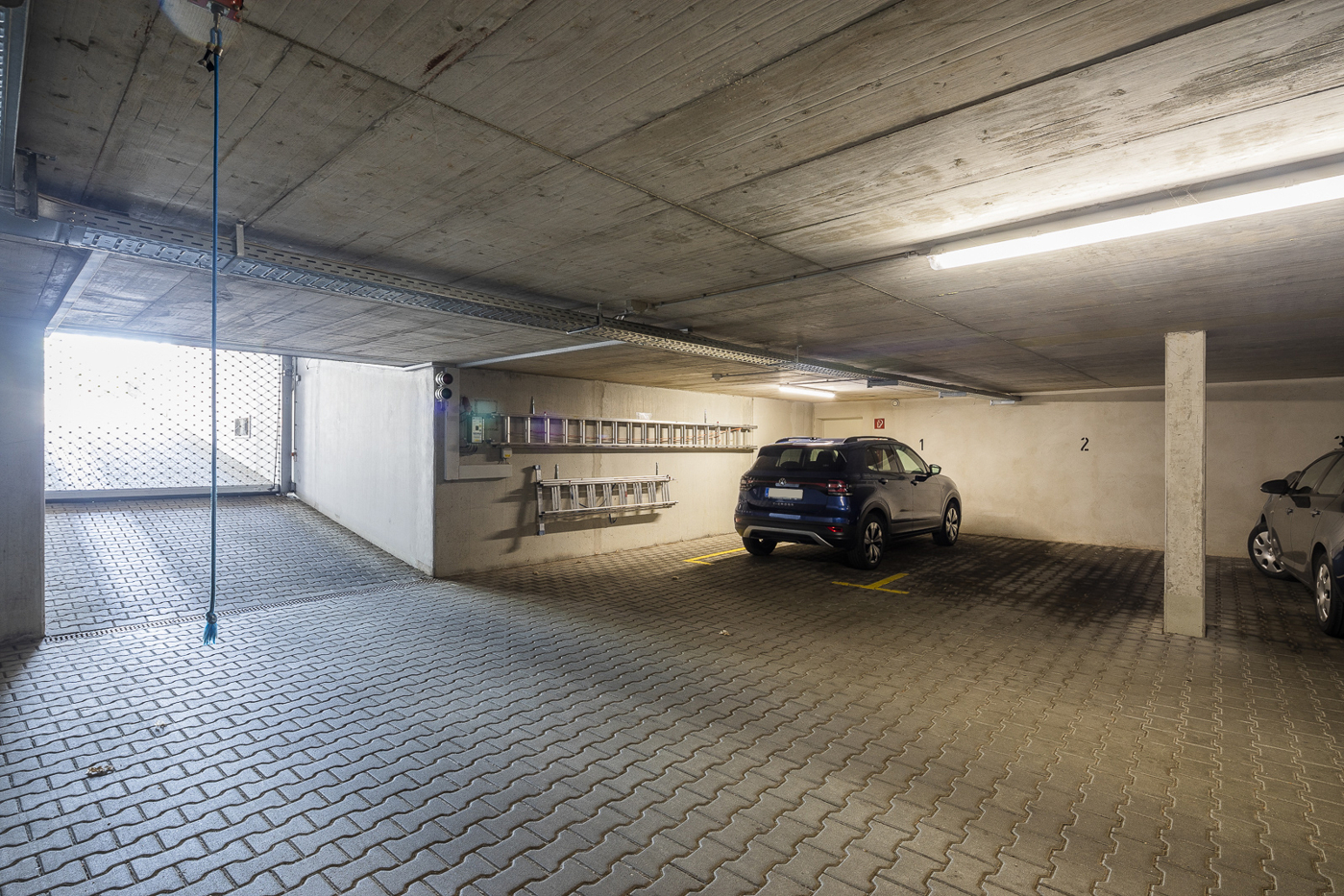 Tiefgaragenstellplatz