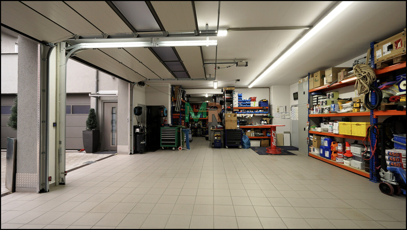 Garage Lager, Innenansicht