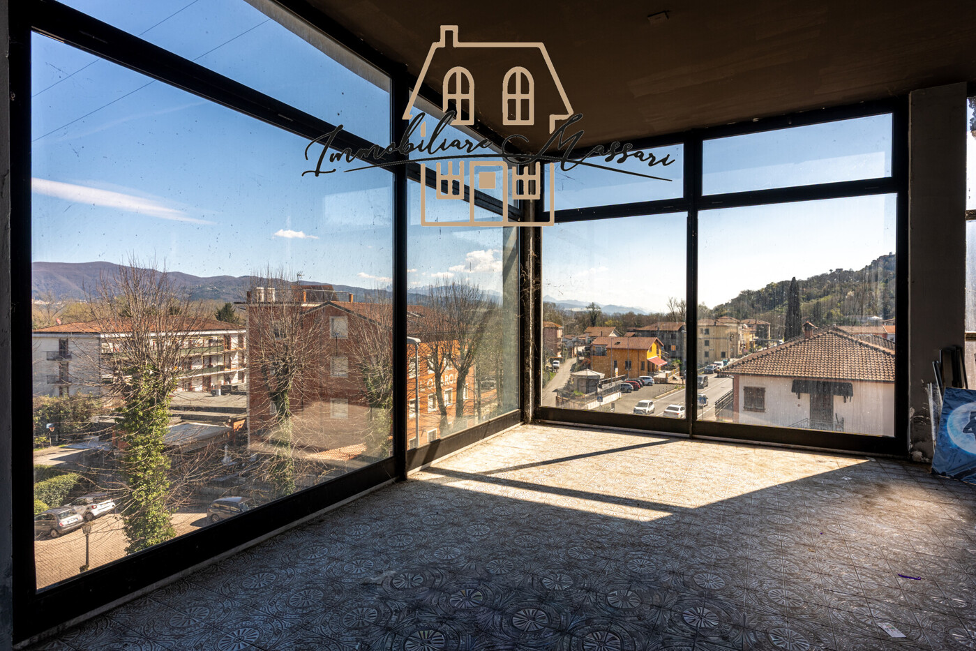 INTERNO 8 