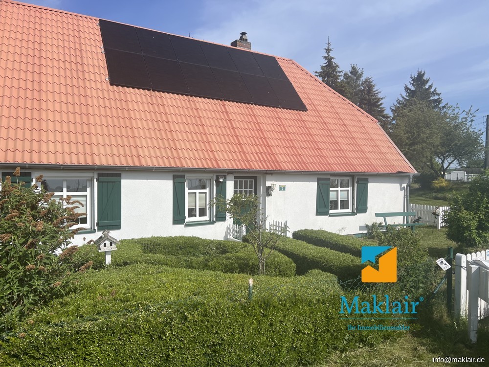Haus mit Vorgarten