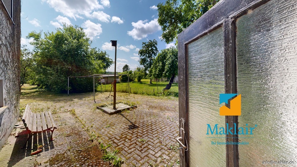 Ausgang in den Garten
