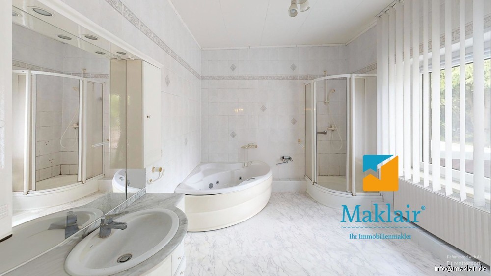 Badezimmer EG