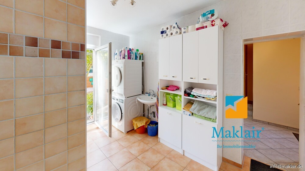 Hauswirtschaftsraum - WC -Dusche