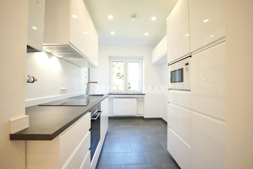 Hochwertige Einbauküche