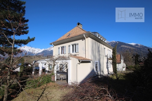 Haus / Casa