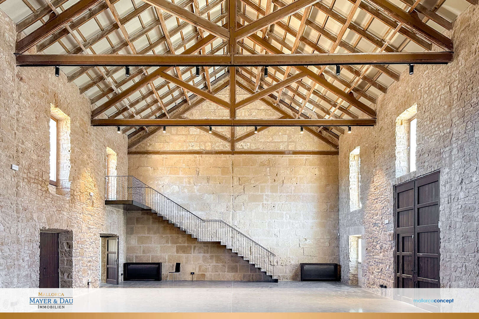 Espacio comercial reformado de alta calidad para eventos y proyectos culturales en Alcudia,
objeto 7724