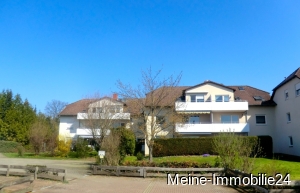 Hausansicht Rückseite-Balkon links