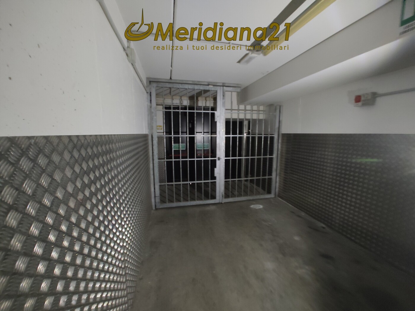 Magazzino 01