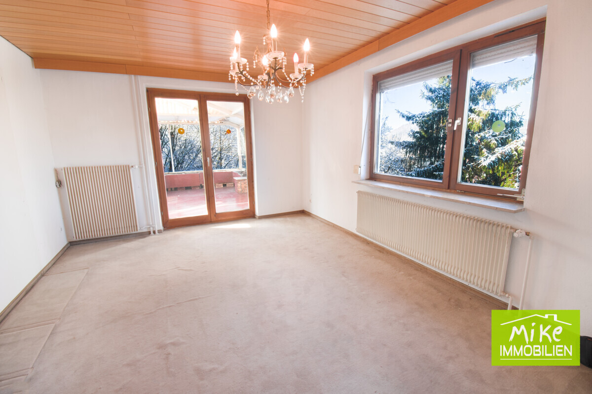 EG - Zimmer 2 mit Terrassenausgang