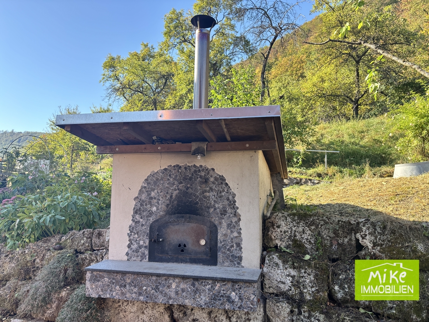 Pizzaofen im Garten