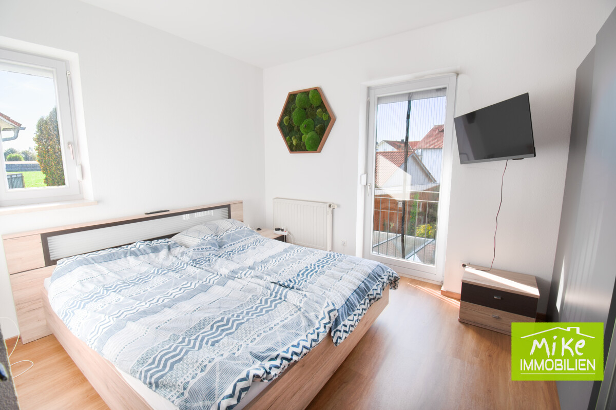Schlafzimmer 1