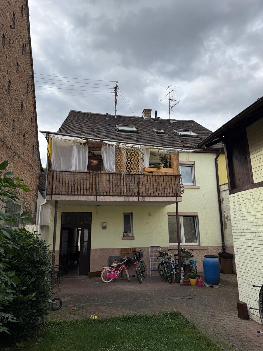 Hausrückseite