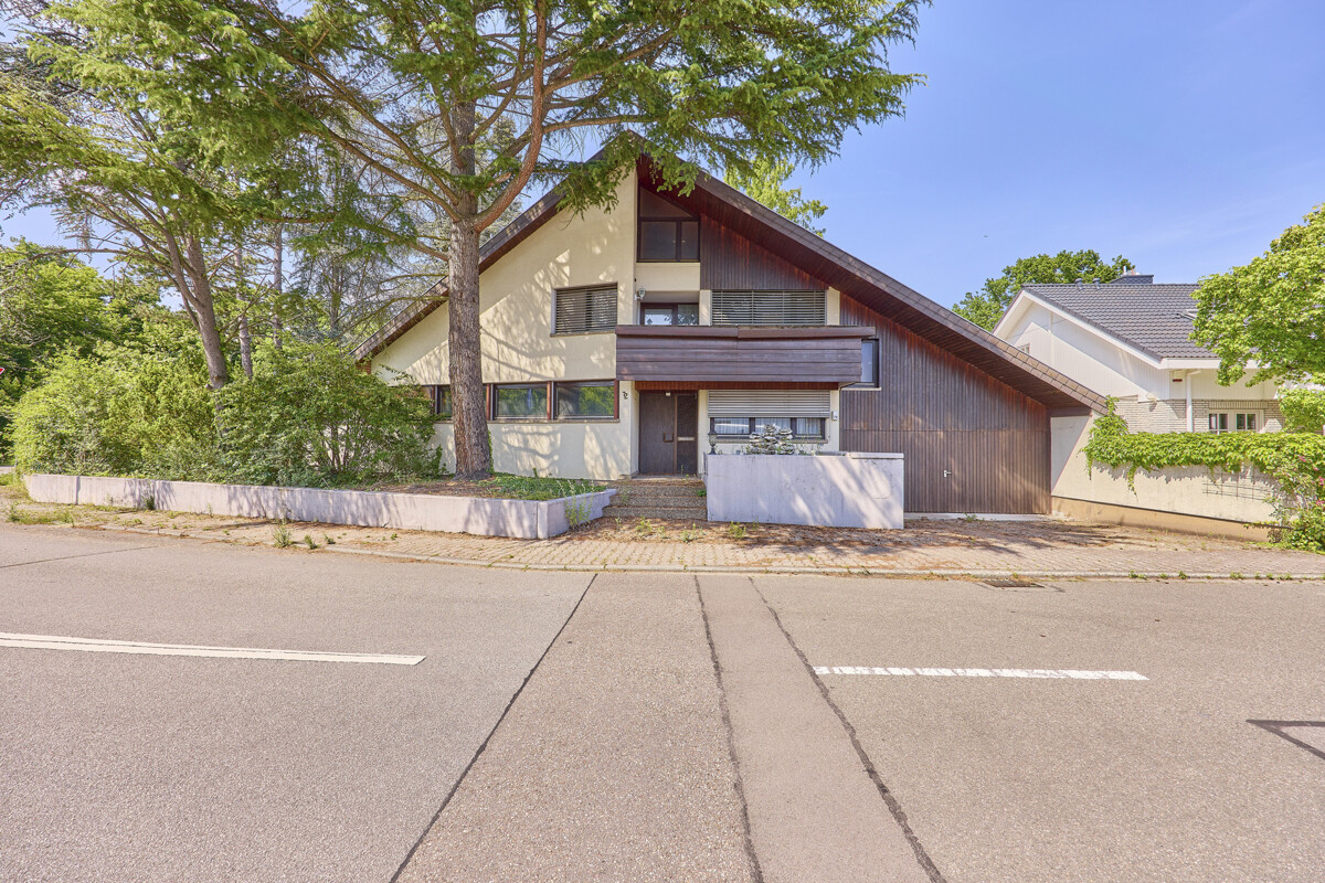 Großzügiges Einfamilienhaus in direkter Waldrandlage von Walldorf – Bild 2