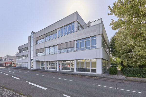 Gewerbeanwesen in hervorragender Lage von Viernheim