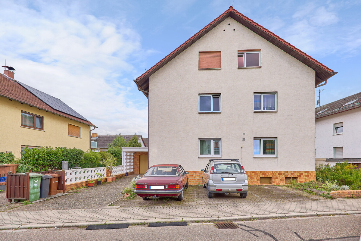 Teilvermietetes Mehrfamilienhaus in Hemsbach mit 4 Wohneinheiten – Bild 1