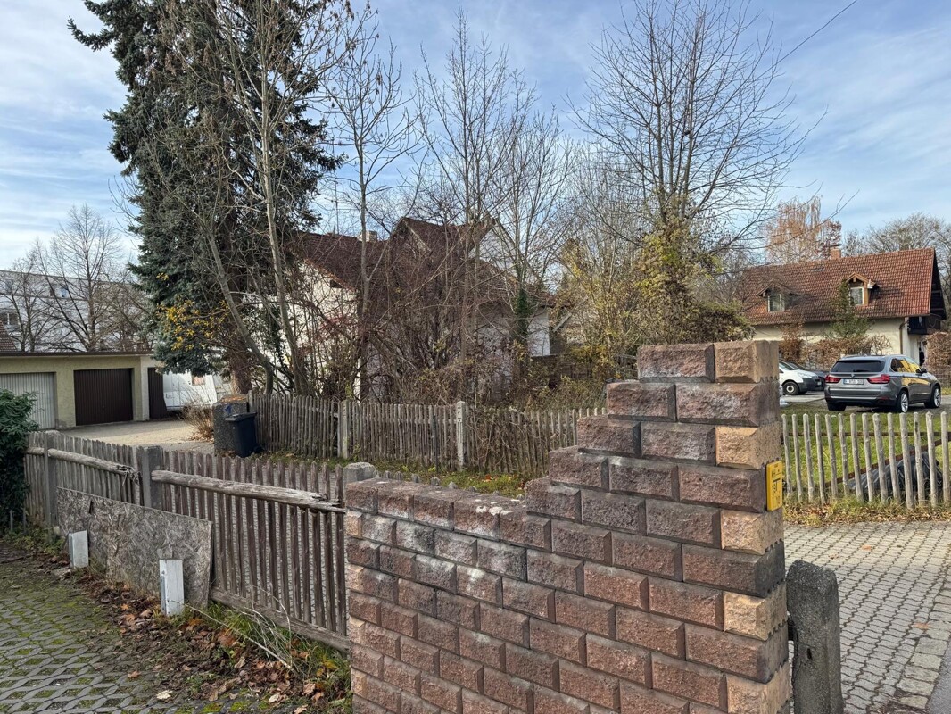 Baugrundstück mit vorhandenen Planungsunterlagen in München-Olching – Bild 2