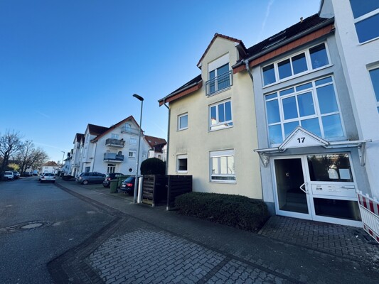 Helle 4-Zimmer-Maisonette mit Südausrichtung, 2 Balkonen & TG-Stellplätzen
