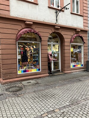 Ladenlokal in bester Lage - Heidelberger Hauptstraße