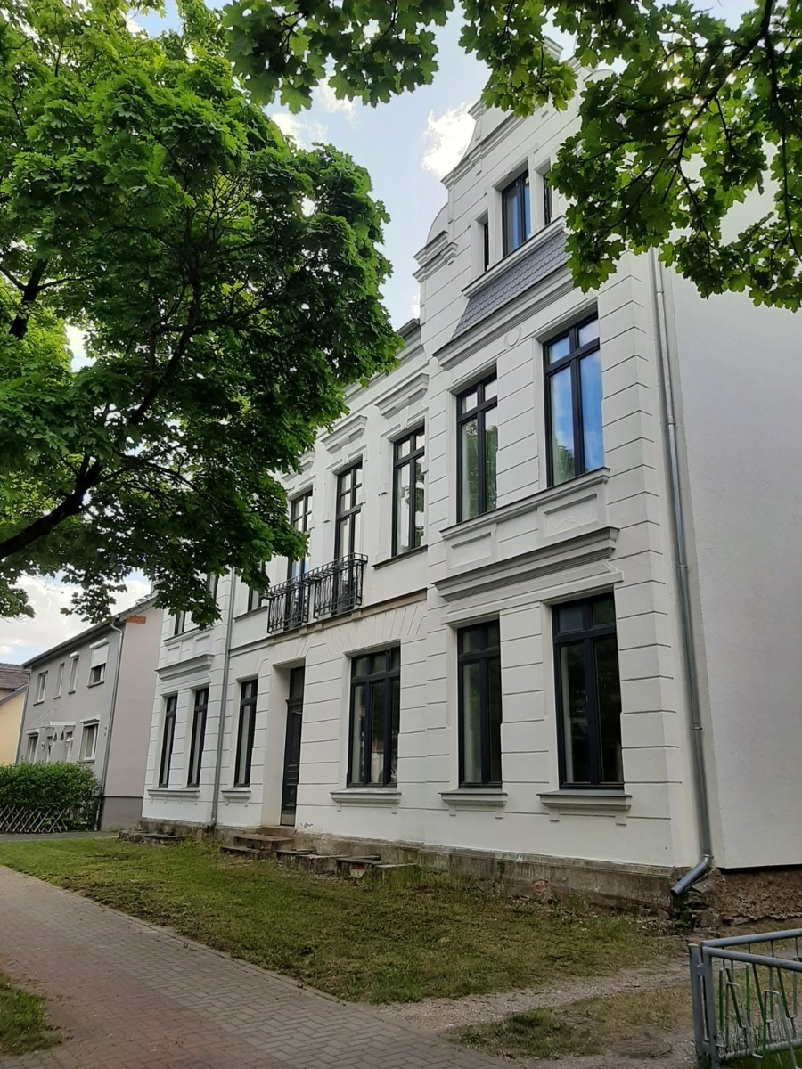 Lenzen
