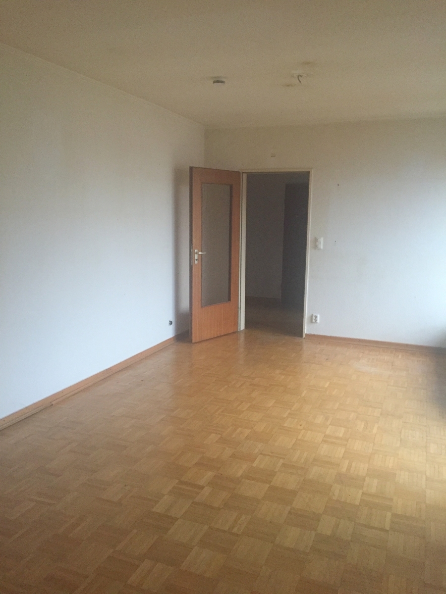 DG Wohnung teilsaniert