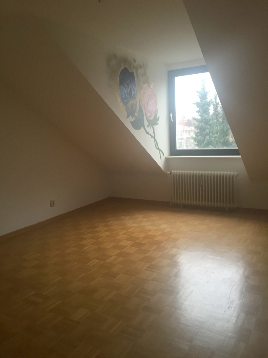 DG Wohnung Teilsaniert