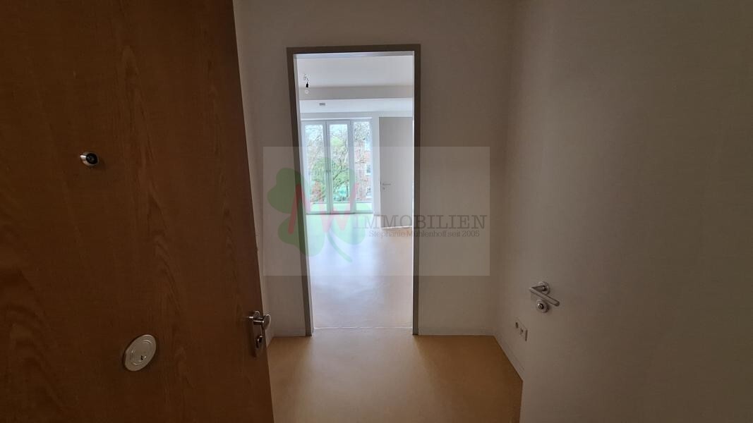 Flur-Fotos einer ähnlichen Wohnung