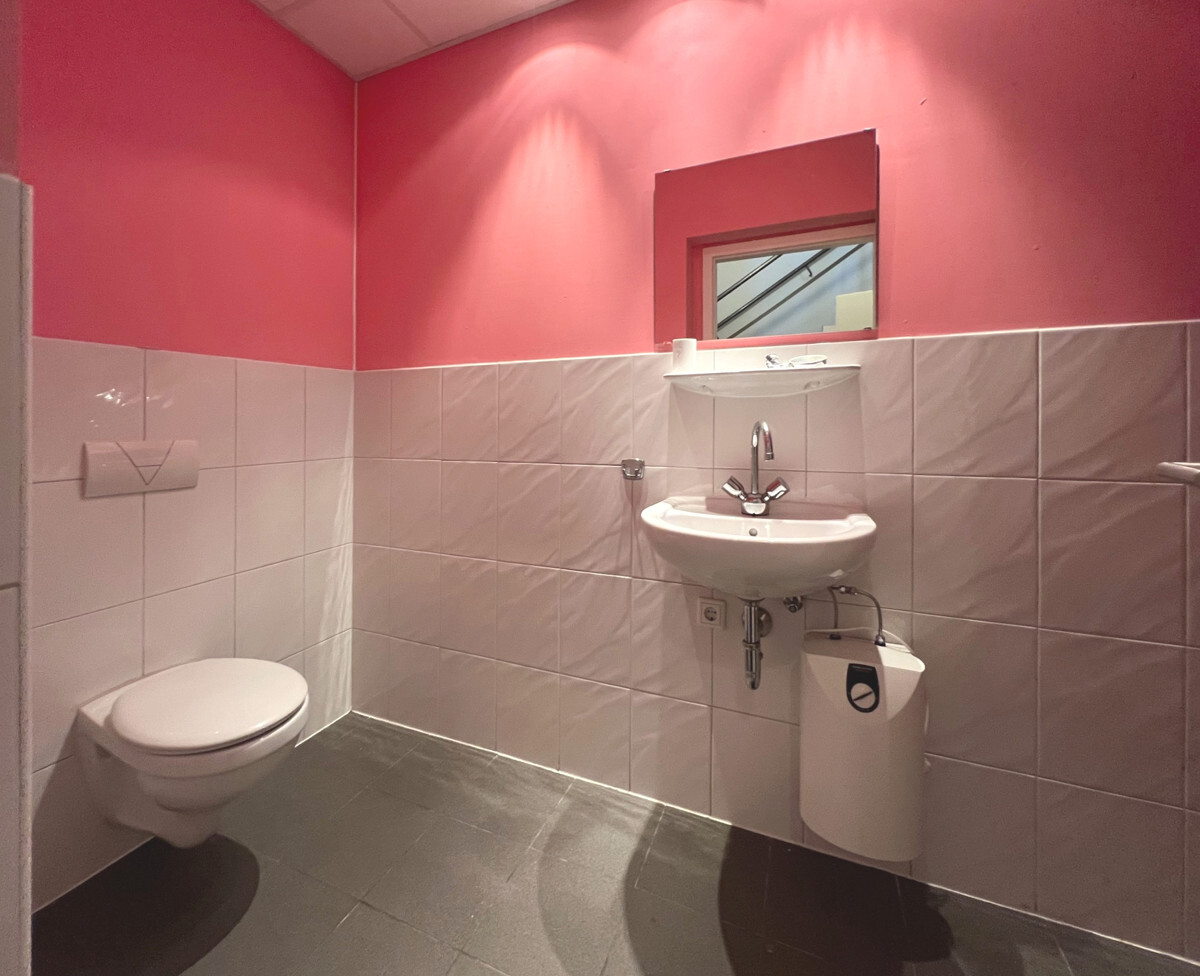 Wc 1