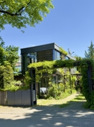 zentral und privat