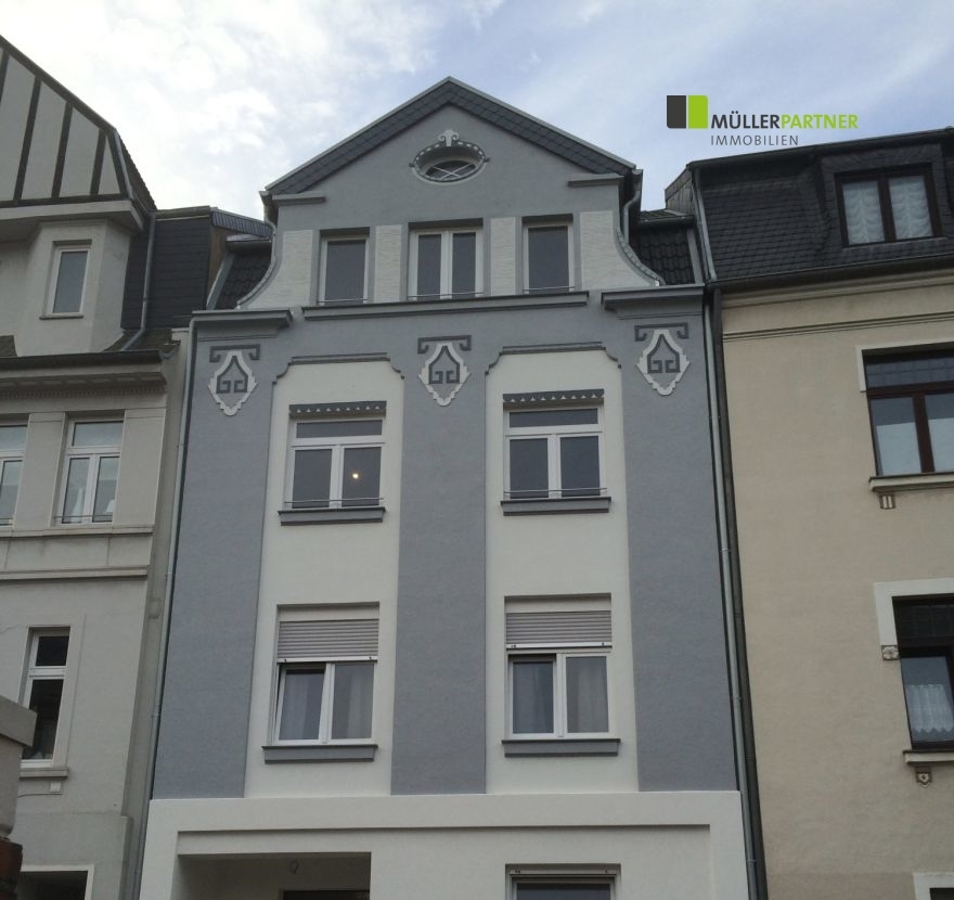 Schöne 3-Zimmer-Wohnung im 1. OG mit Dachterrasse im Stadtzentrum von Eschweiler - Photo 1