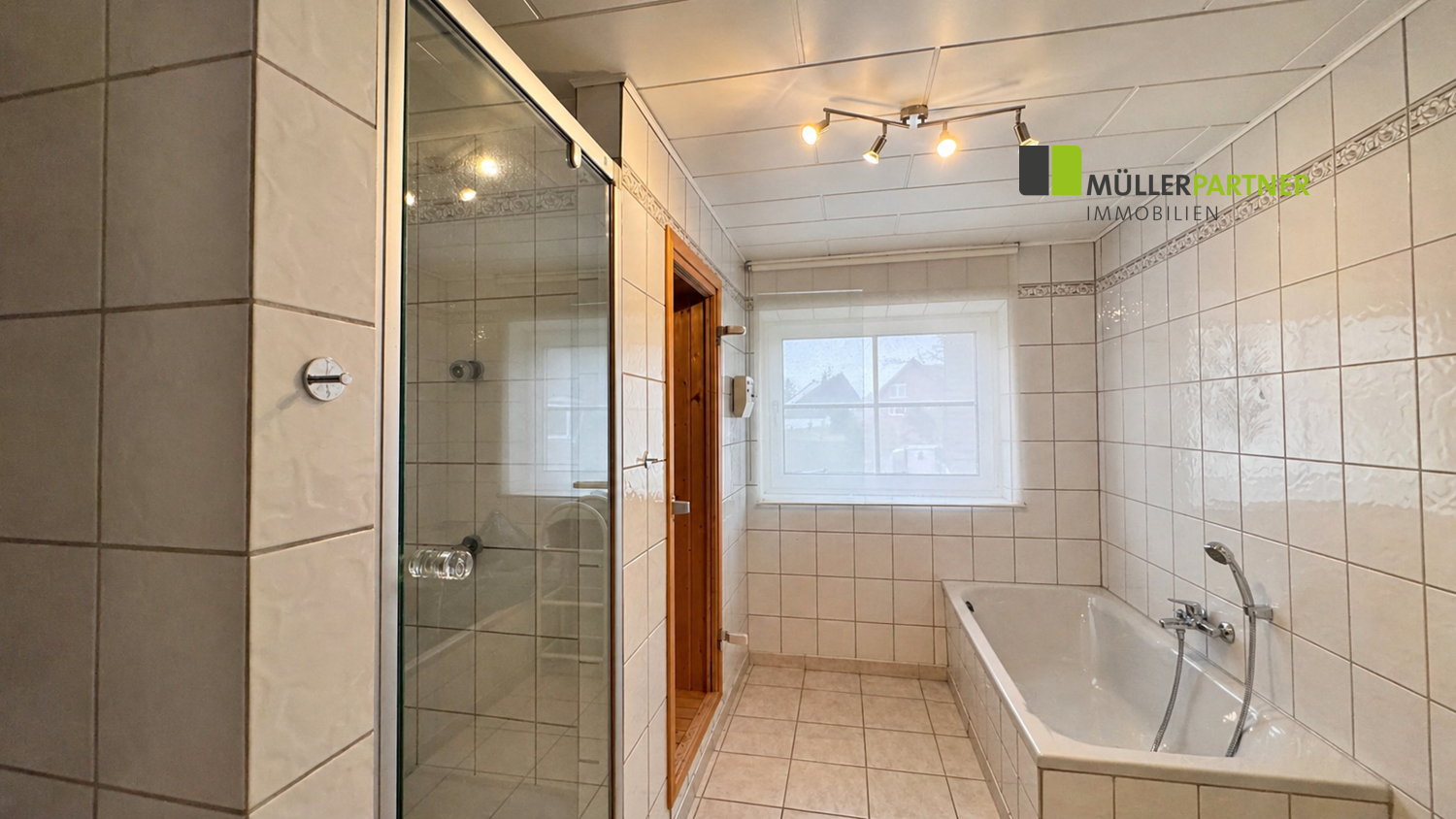 Außergewöhnliche Eigentumswohnung auf 110 m² mit Sauna & Balkon im Gebiet Eschweiler-Waldsiedlung - Photo 4