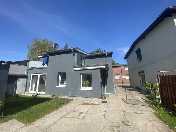 Haus mit Balkon