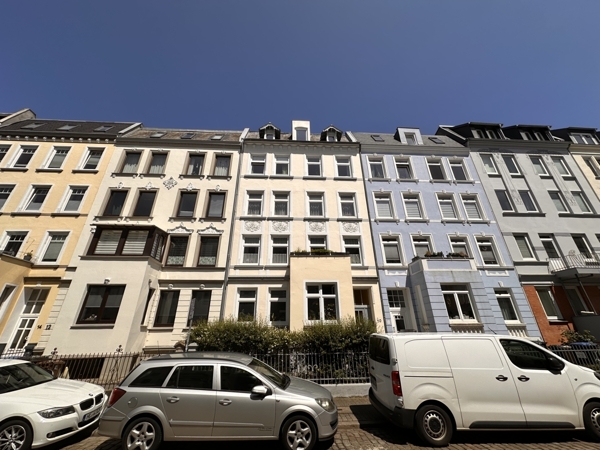 Hausansicht der typischen Stadthäuser in St. Lorenz Nord