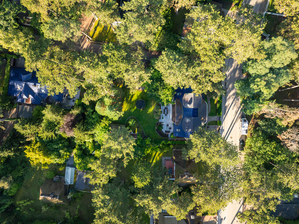 Großzügiges Anwesen in zweiter Reihe mit Meerblick