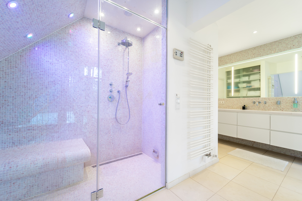 Dampfsauna im privaten Wellnessbereich