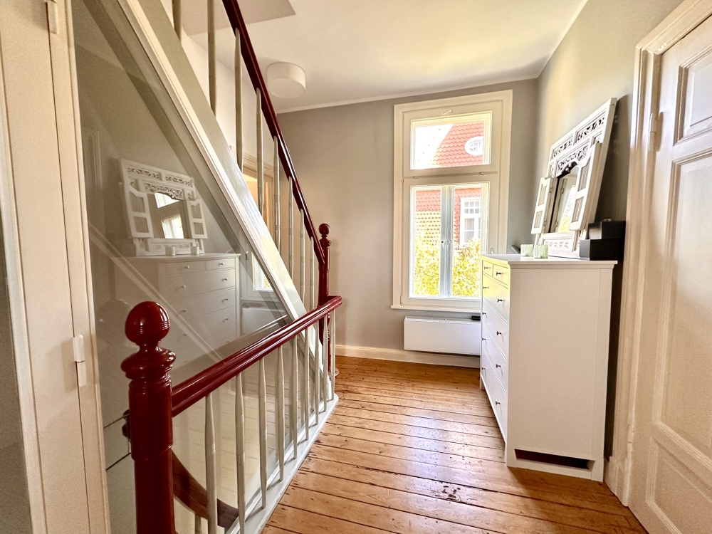 Heller Flur im Obergeschoss